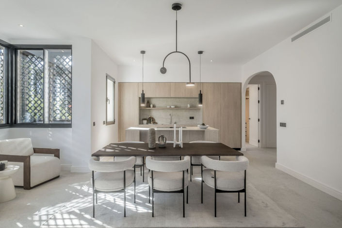 Image No.3-3 Bed Property for sale