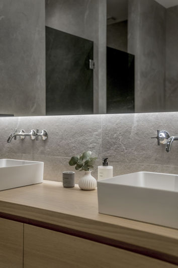 Image No.42-3 Bed Property for sale