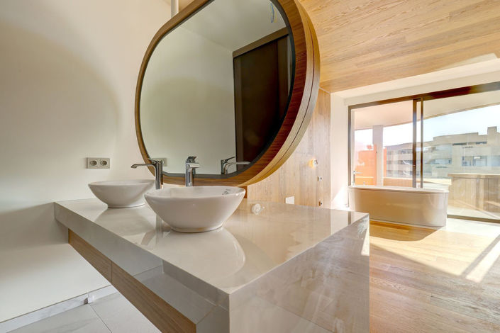 Image No.3-3 Bed Property for sale