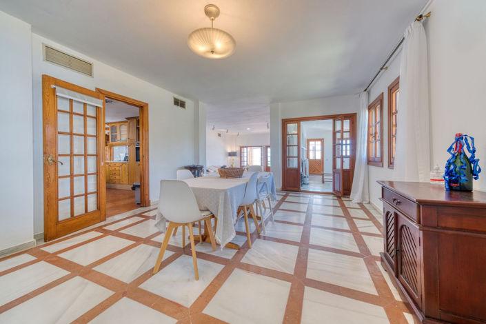 Image No.12-Propriété de 5 chambres à vendre à Estepona