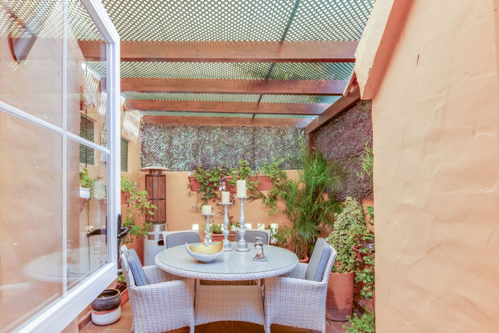 Image No.16-2 Bed Property for sale