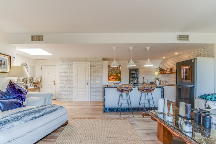 Image No.24-2 Bed Property for sale