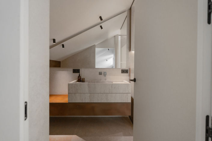 Image No.21-3 Bed Property for sale