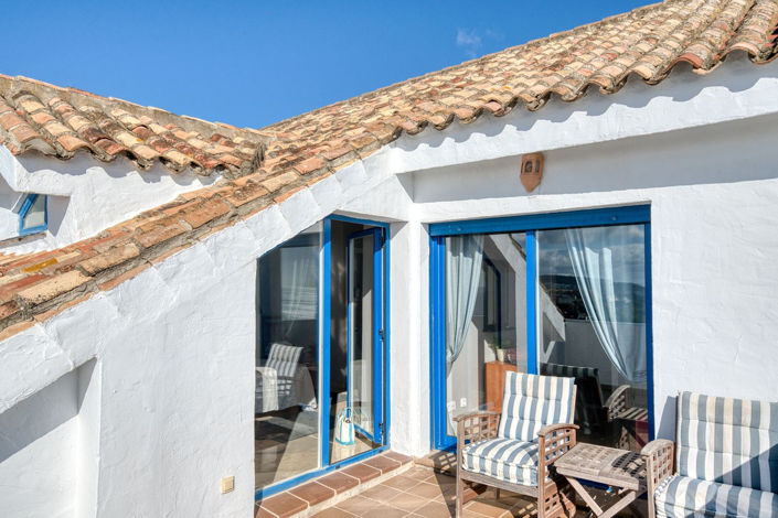 Image No.24-4 Bed Property for sale