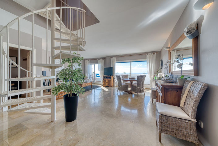 Image No.5-4 Bed Property for sale