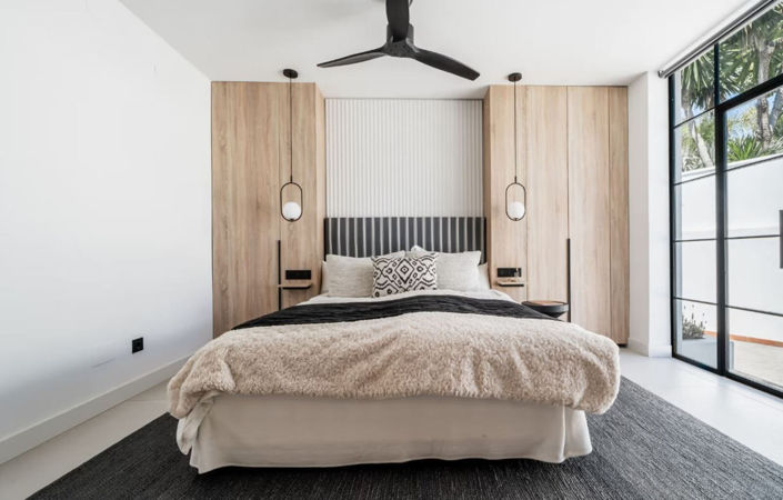 Image No.21-4 Bed Property for sale