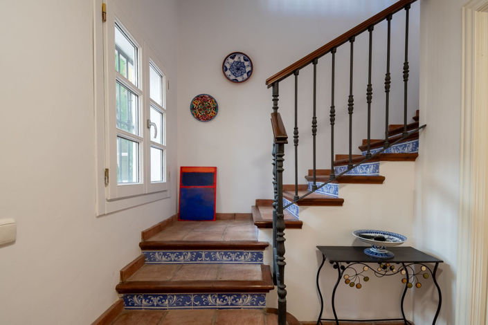 Image No.12-3 Bed Property for sale