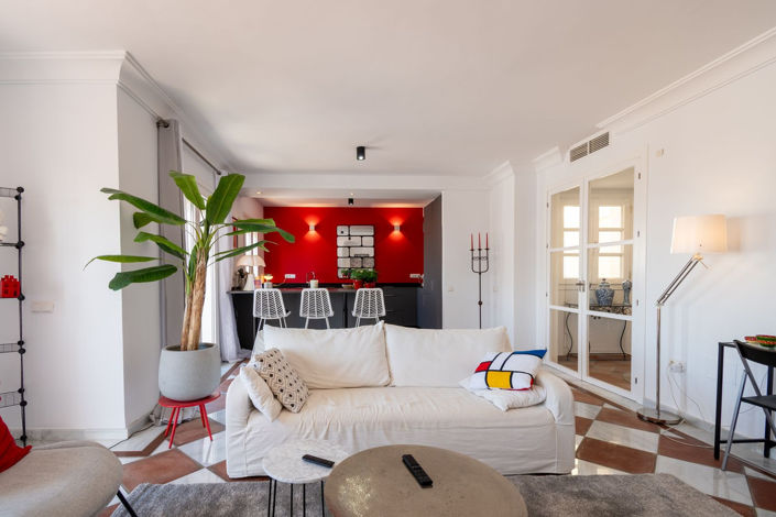 Image No.17-3 Bed Property for sale