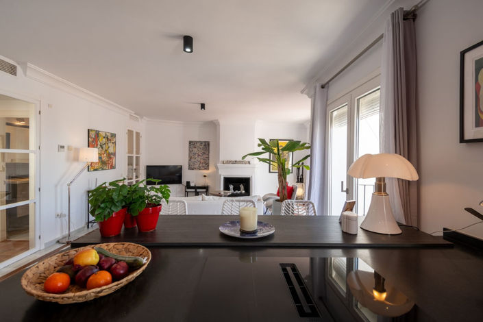 Image No.19-3 Bed Property for sale