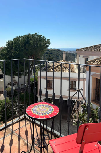 Image No.23-3 Bed Property for sale