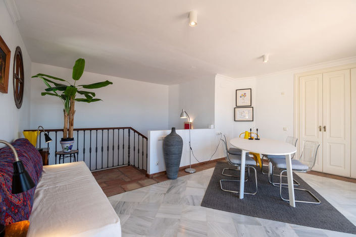 Image No.26-3 Bed Property for sale