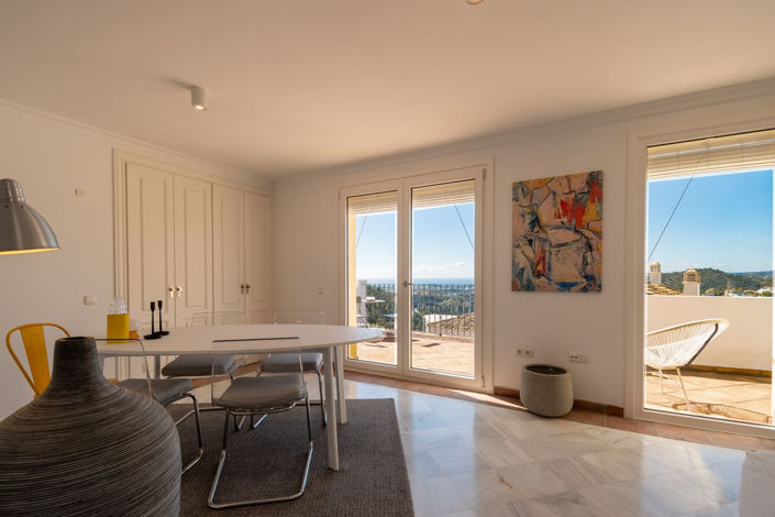 Image No.28-3 Bed Property for sale