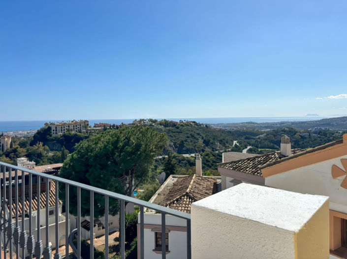 Image No.32-3 Bed Property for sale