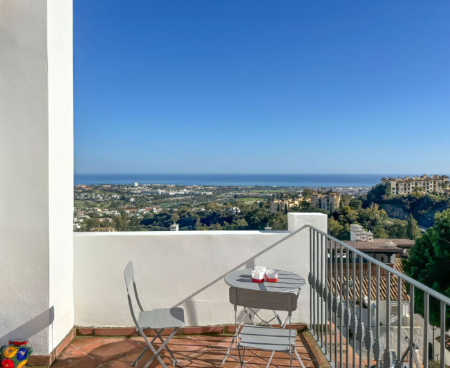 Image No.34-3 Bed Property for sale