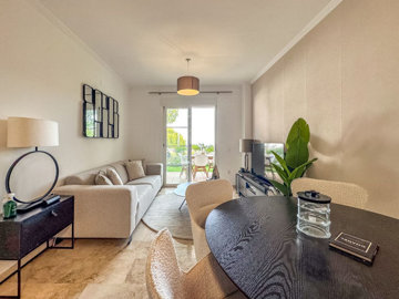 9-467d0cee5b725f3ef65f102a0c2e69c0