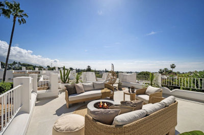 Propriété de 4 chambres à vendre à Nueva Andalucia