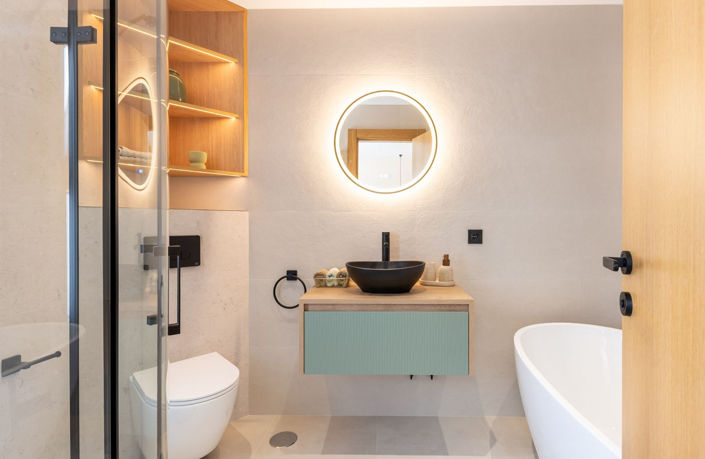 Image No.27-4 Bed Property for sale