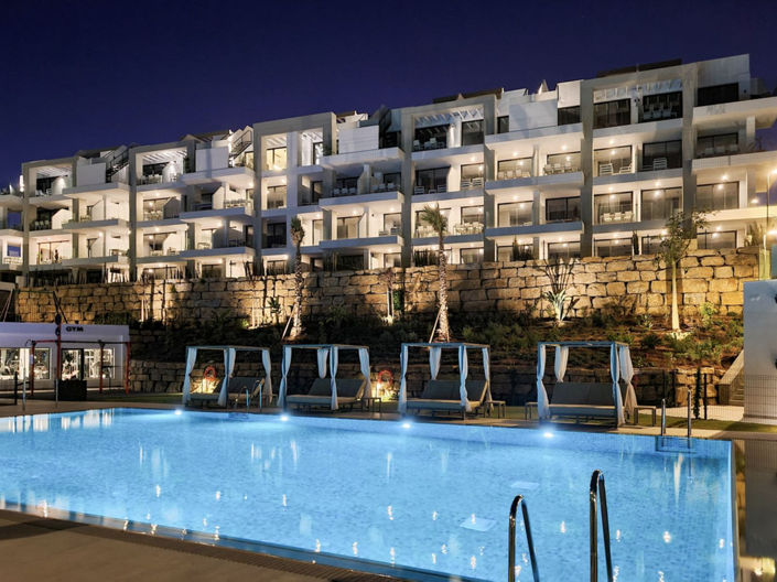 Image No.17-2 Bed Property for sale