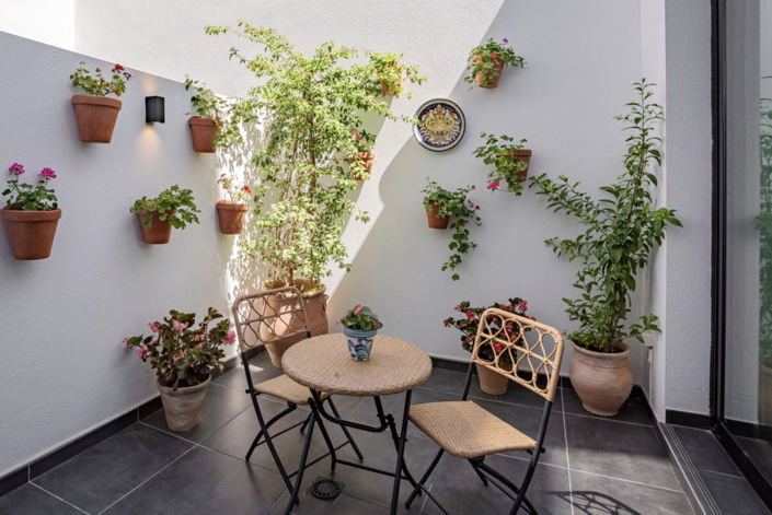 Image No.21-2 Bed Property for sale