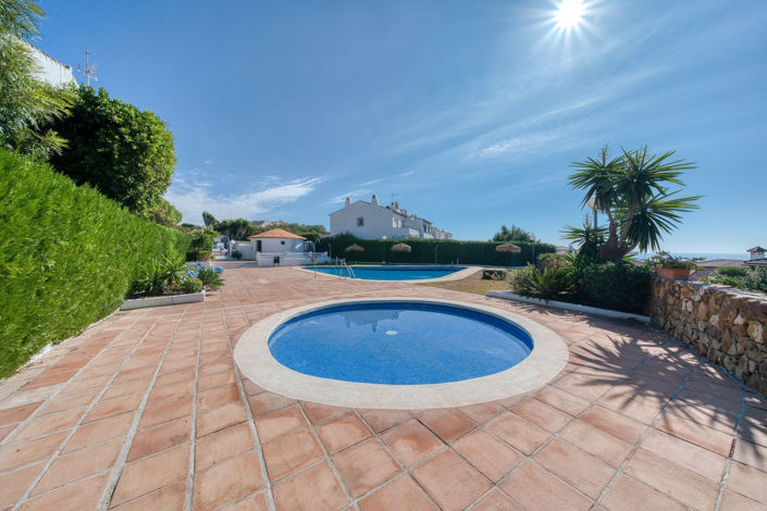 Image No.26-2 Bed Property for sale