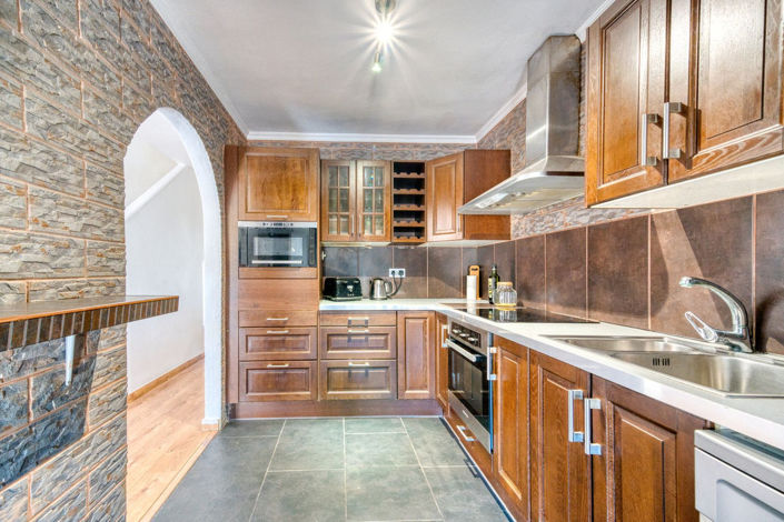 Image No.7-2 Bed Property for sale