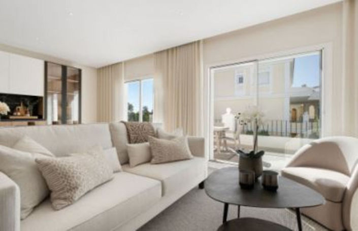 Image No.5-4 Bed Property for sale