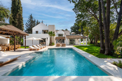 Propriété de 5 chambres à vendre à Marbella
