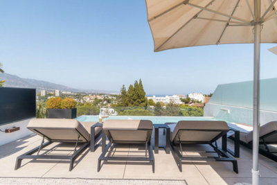 Propriété de 4 chambres à vendre à Nueva Andalucia