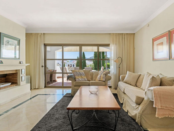 Image No.7-3 Bed Property for sale