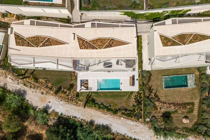 Image No.15-3 Bed Property for sale