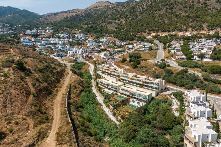 Image No.16-3 Bed Property for sale