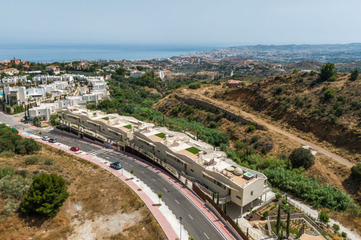 Image No.17-3 Bed Property for sale