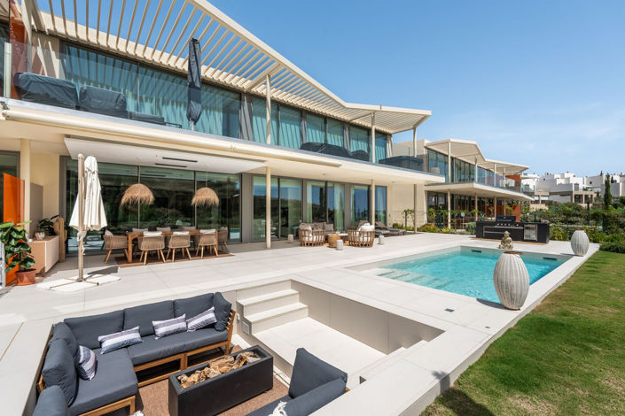 Image No.24-3 Bed Property for sale