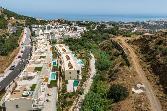 Image No.50-3 Bed Property for sale