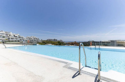 Propriété de 3 chambres à vendre à Estepona