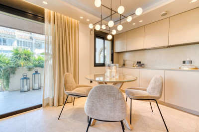 13-5fd73dea700db77384c091ca9818b1a9