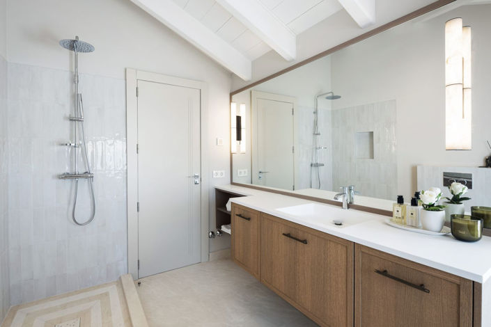 Image No.13-3 Bed Property for sale