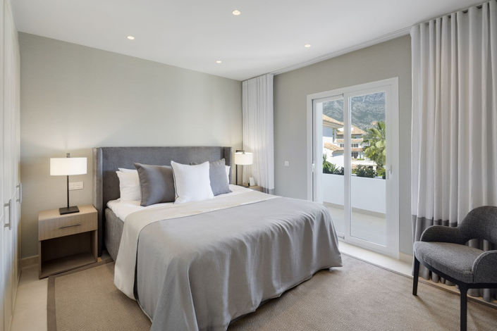 Image No.9-3 Bed Property for sale