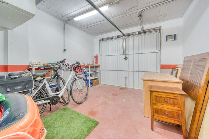 Image No.25-4 Bed Property for sale