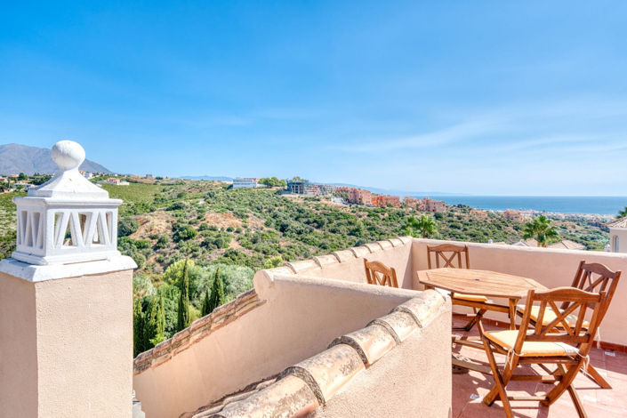 Image No.37-4 Bed Property for sale