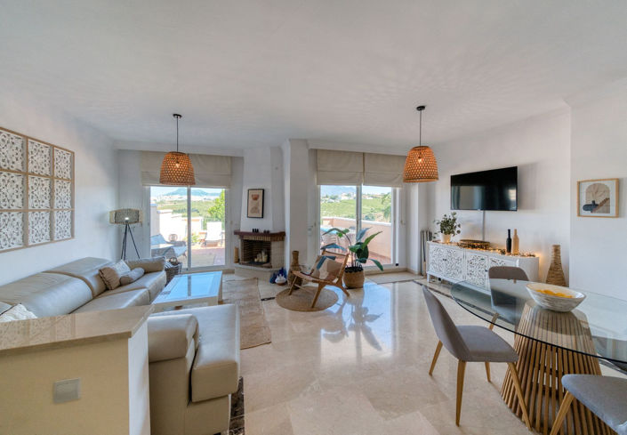 Image No.42-4 Bed Property for sale