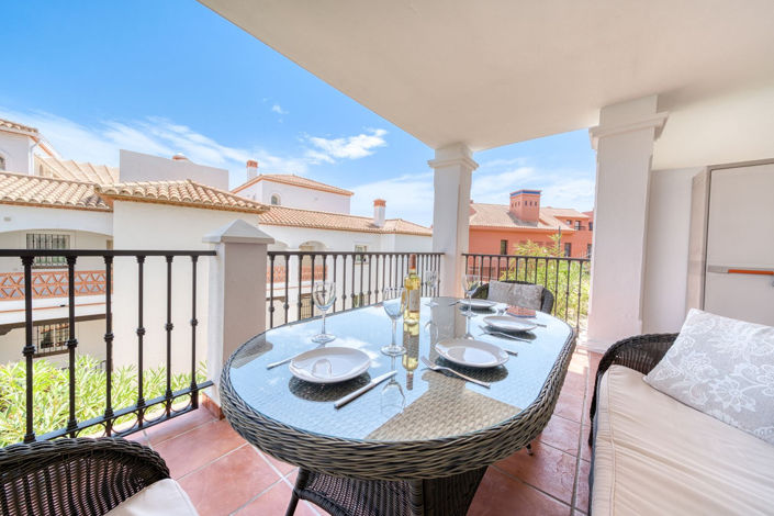 Image No.25-2 Bed Property for sale