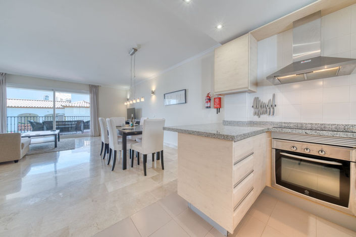 Image No.9-2 Bed Property for sale