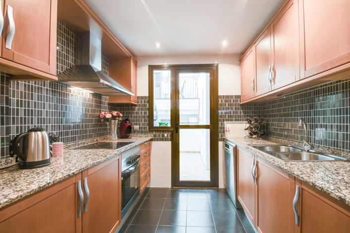 Image No.8-2 Bed Property for sale