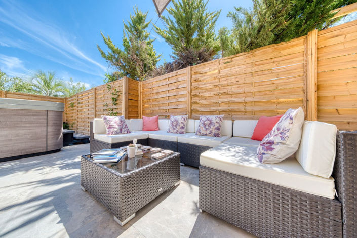 Image No.14-3 Bed Property for sale