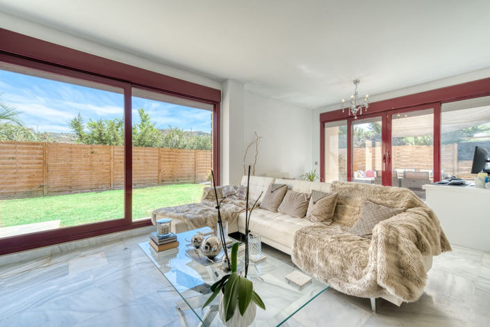 Image No.19-3 Bed Property for sale