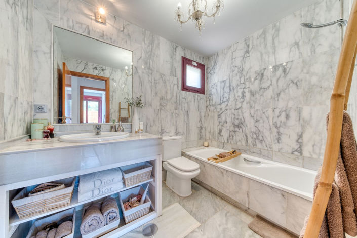 Image No.7-3 Bed Property for sale