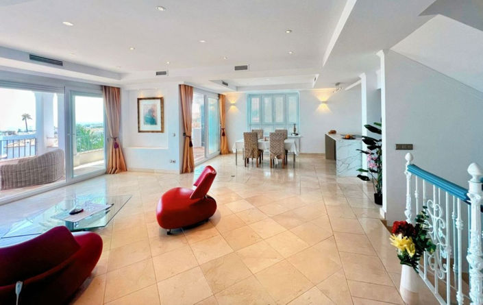 Image No.43-4 Bed Property for sale