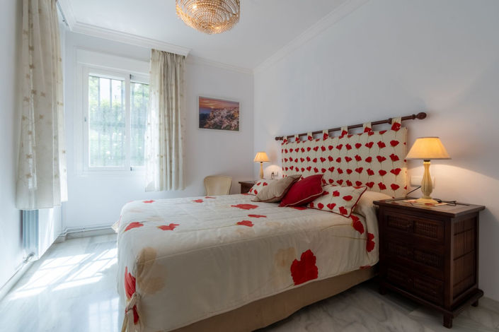 Image No.18-3 Bed Property for sale