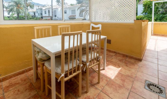 Image No.19-3 Bed Property for sale